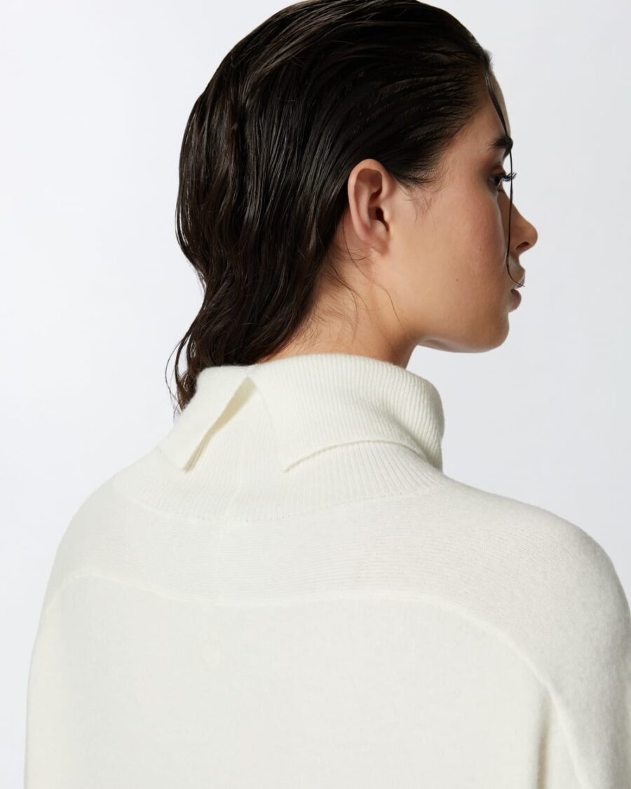Cashmere-blend turtleneck dress with front slit - Image 6