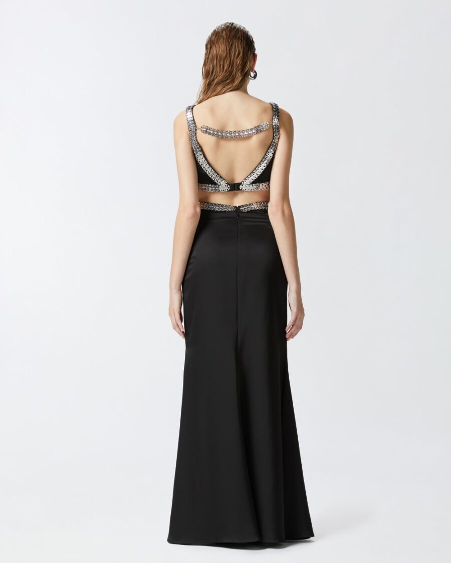 Elegant long dress with metallic embroidery - Image 5