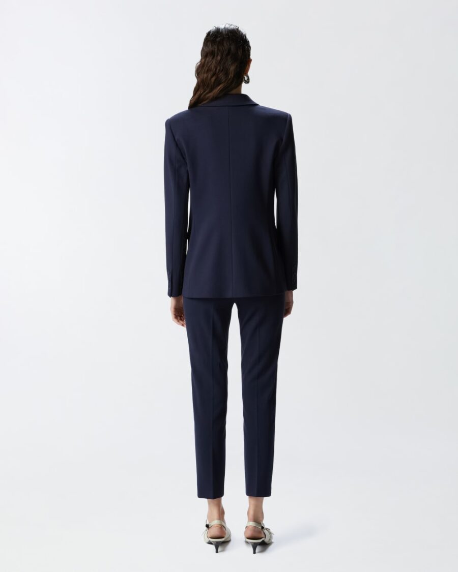 Blazer monopetto con spalle costruite - immagine 6