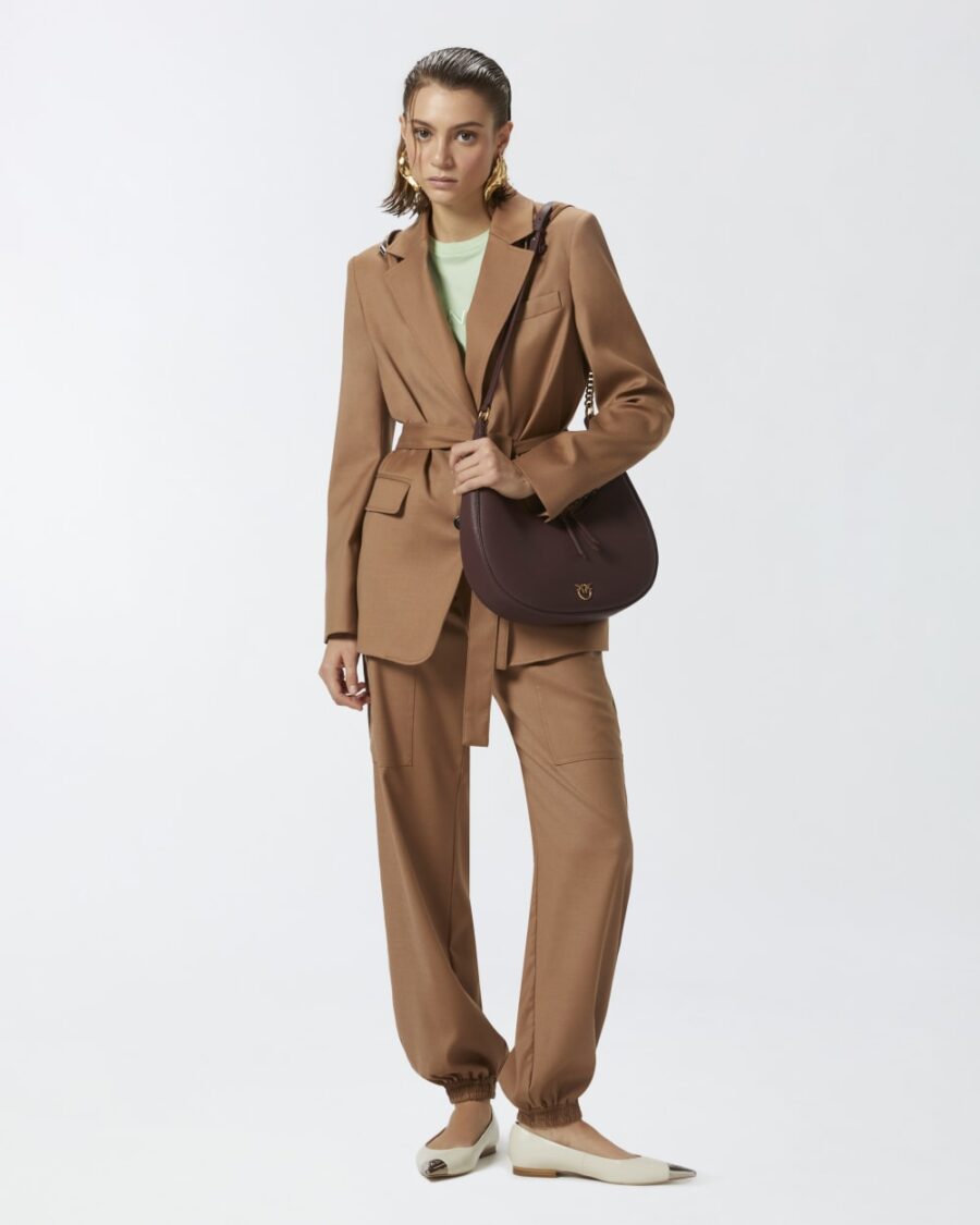 Blazer monopetto in flanella con cappuccio e cintura - immagine 4