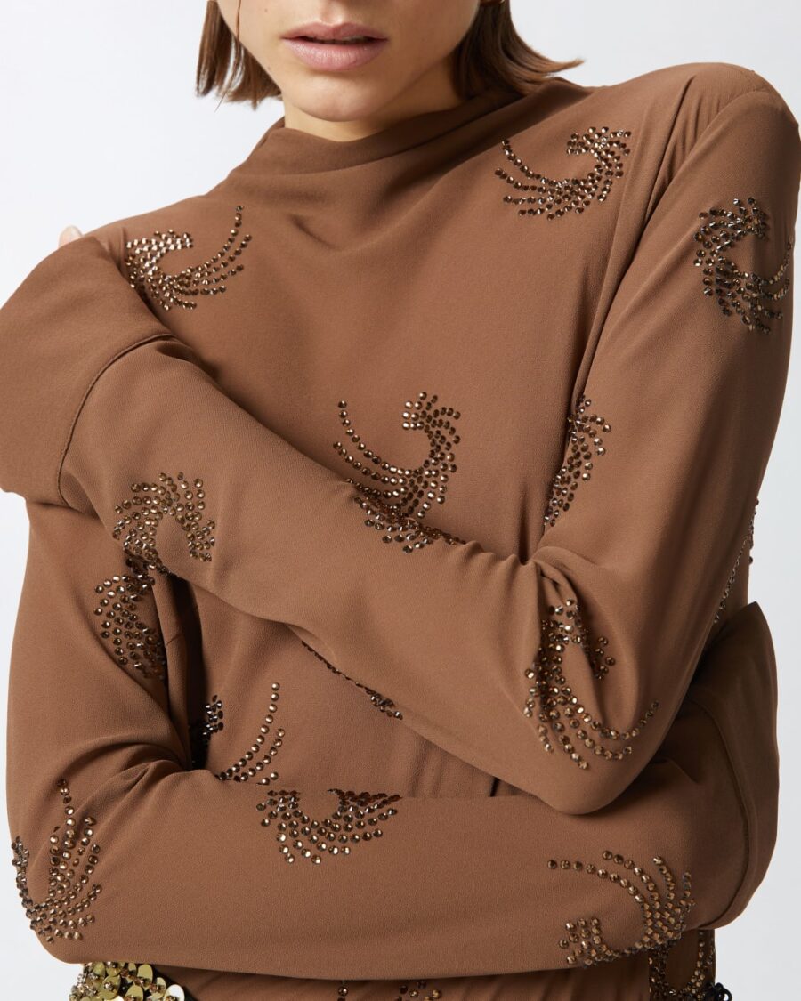 Blusa in georgette con vortici strass - immagine 6