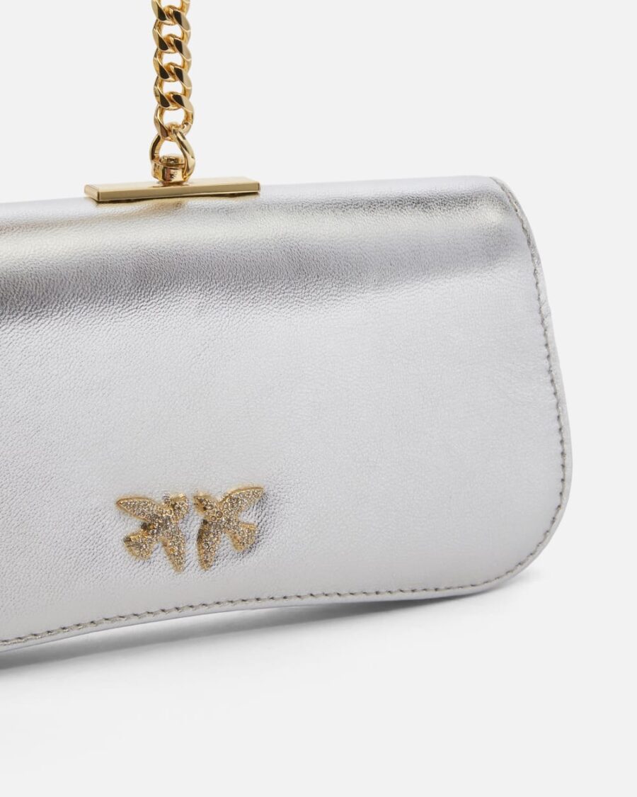 Borsetta clutch laminata con bracciale dorato - immagine 3