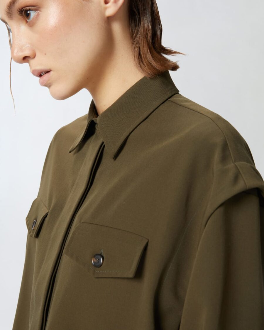 Camicia corta con taschini - immagine 6