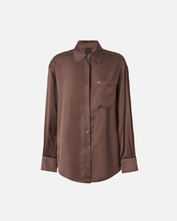 Camicia lucida con profondo scollo marrone e terra d'africa