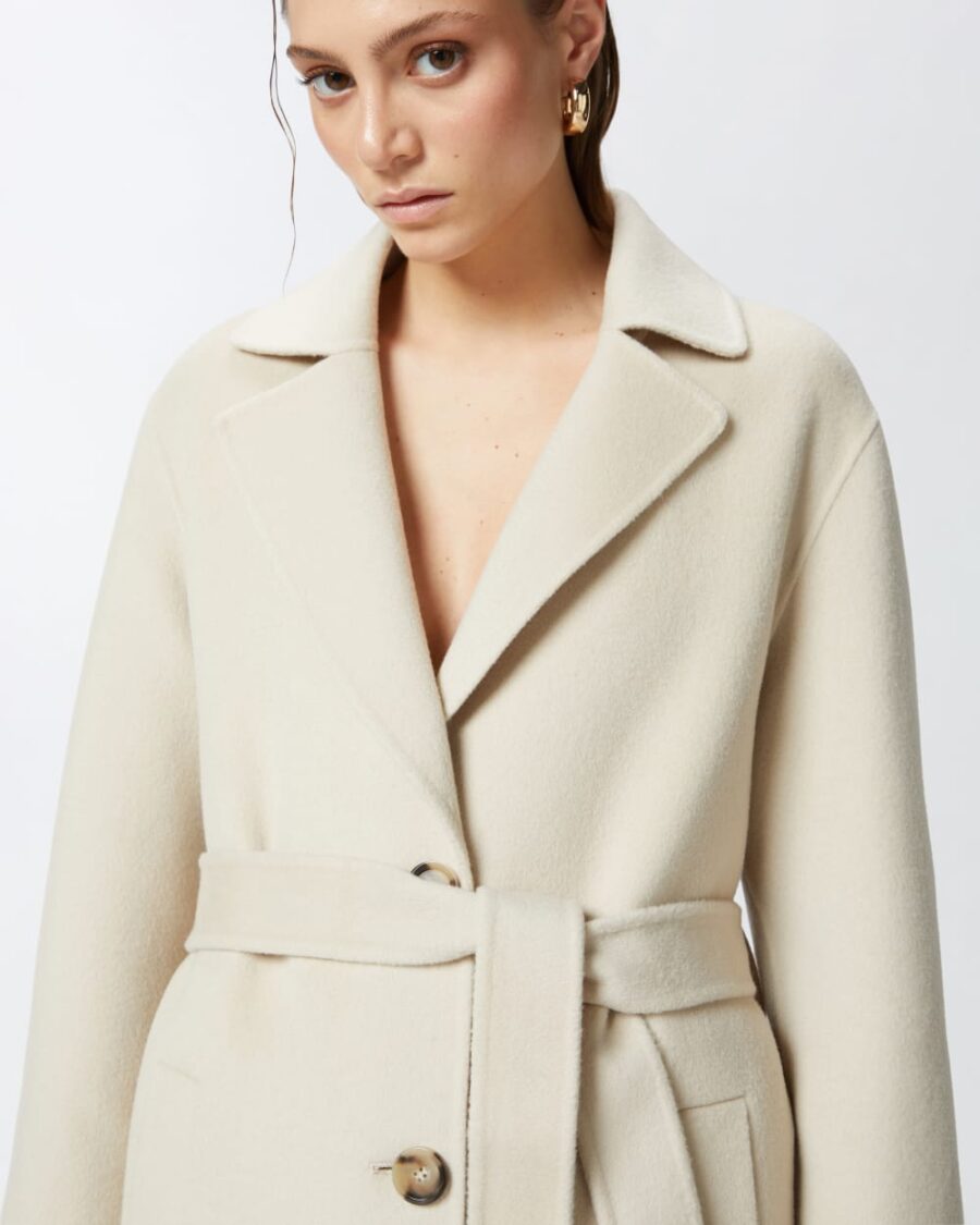 Cappotto lungo con cintura in panno doppio - immagine 6