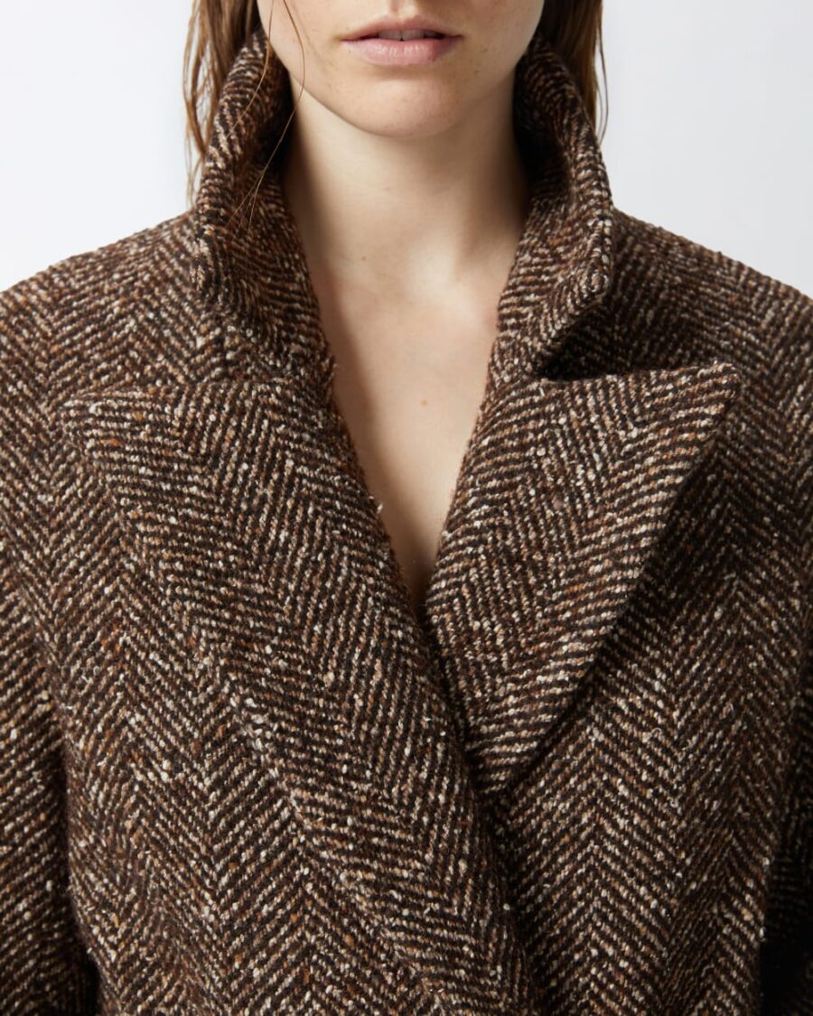 Cappotto lungo disegno resca con cintura - immagine 6