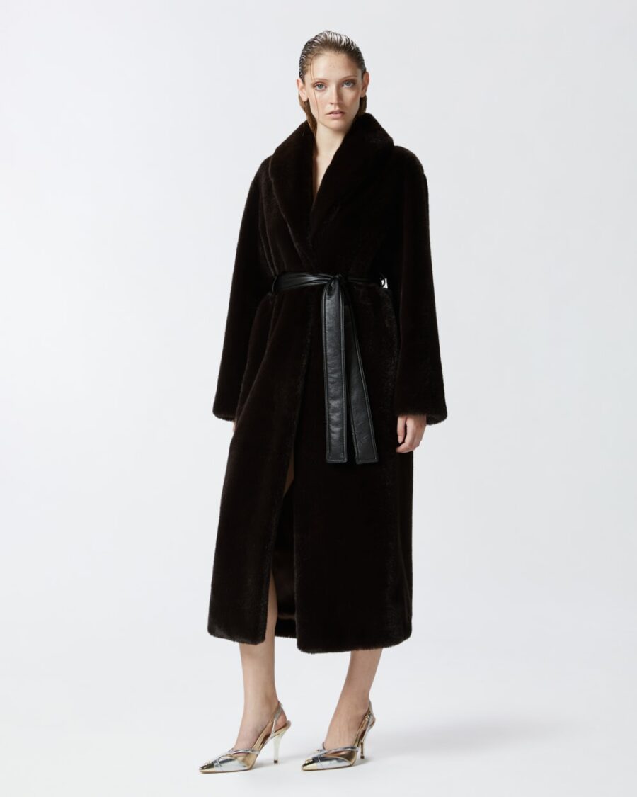 Cappotto lungo effetto pelliccia con cintura - immagine 4