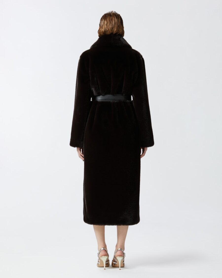 Cappotto lungo effetto pelliccia con cintura - immagine 5