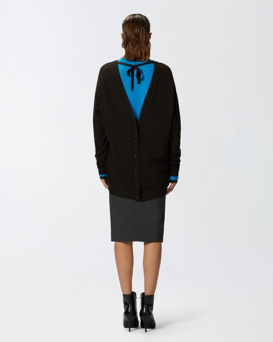 Cardigan con doppia abbottonatura in lana e cachemire - immagine 5