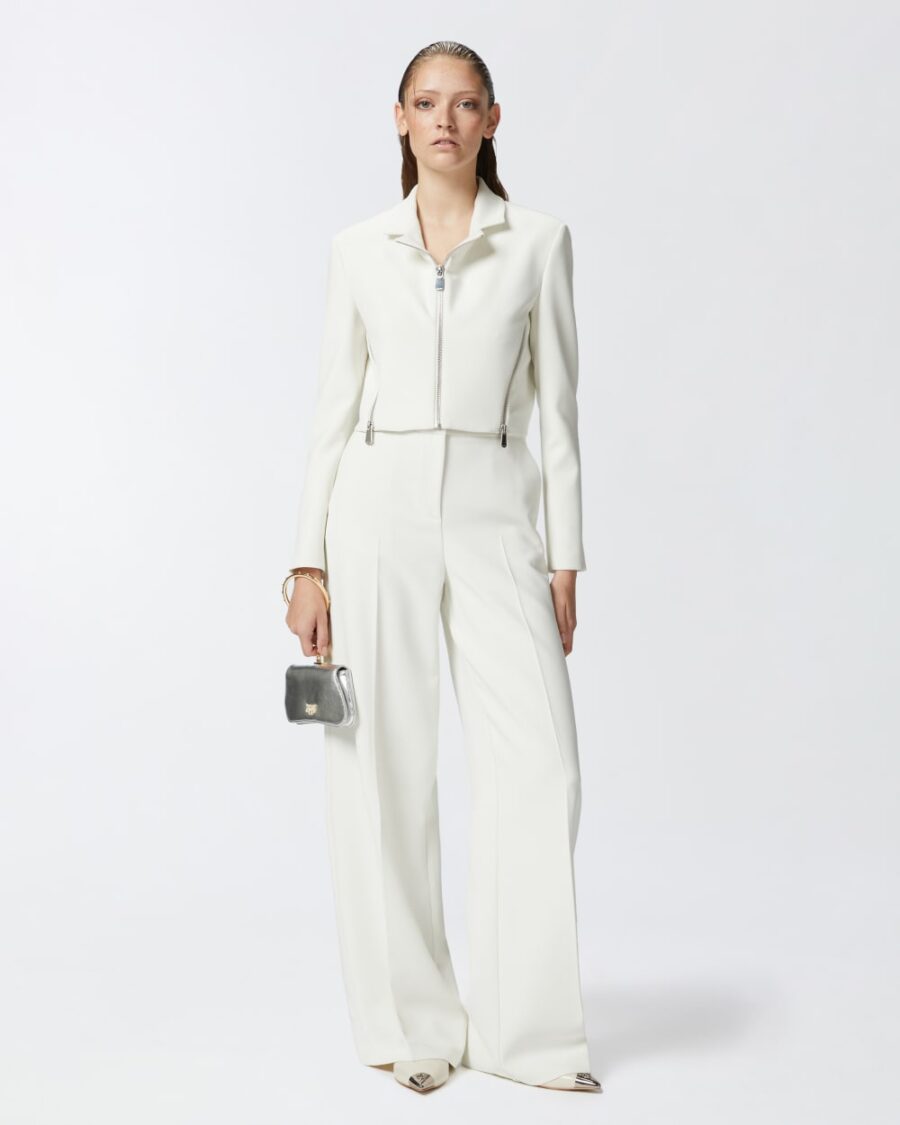 Short jacket in crêpe fabric with zip - Image 4
