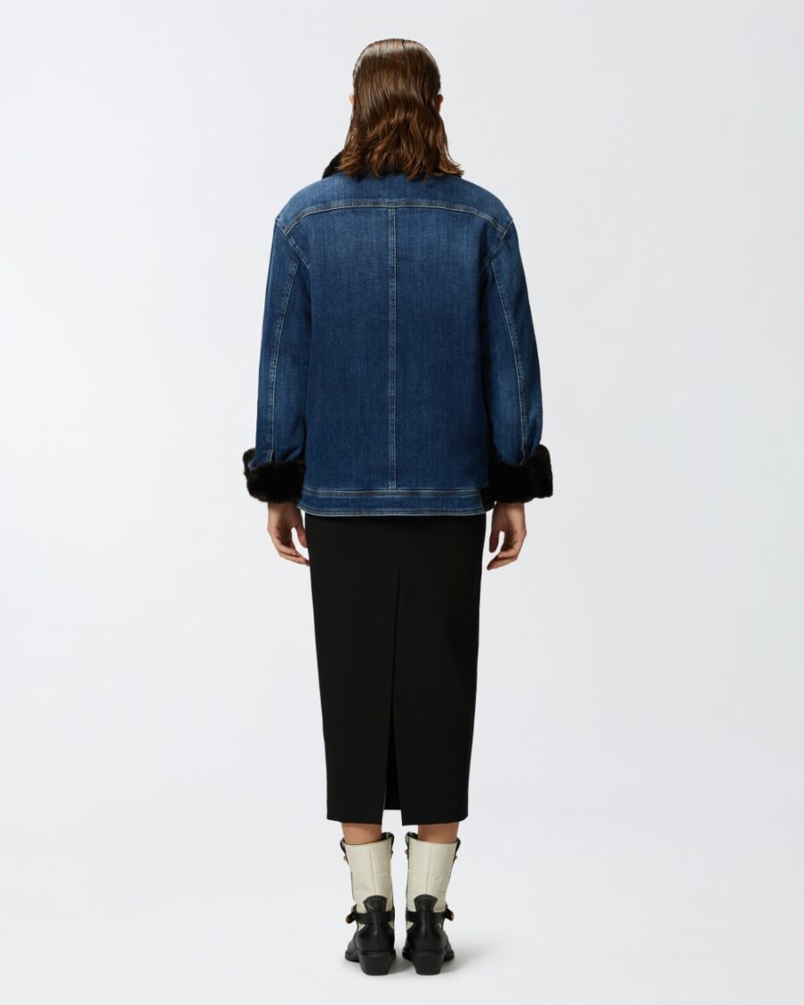 Giacca overshirt in denim blu con colletto effetto pelliccia - immagine 5