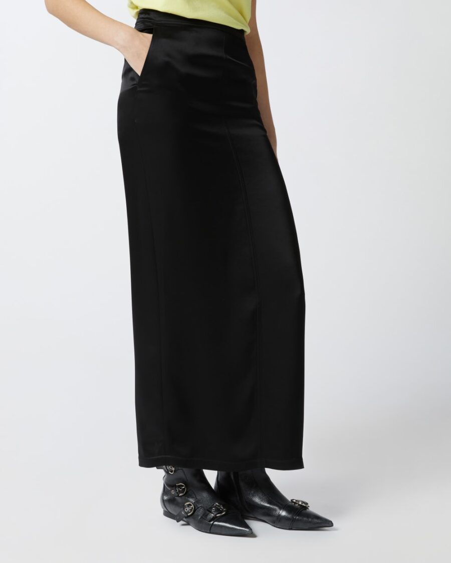 Gonna lunga in satin con spacco sul retro - immagine 4