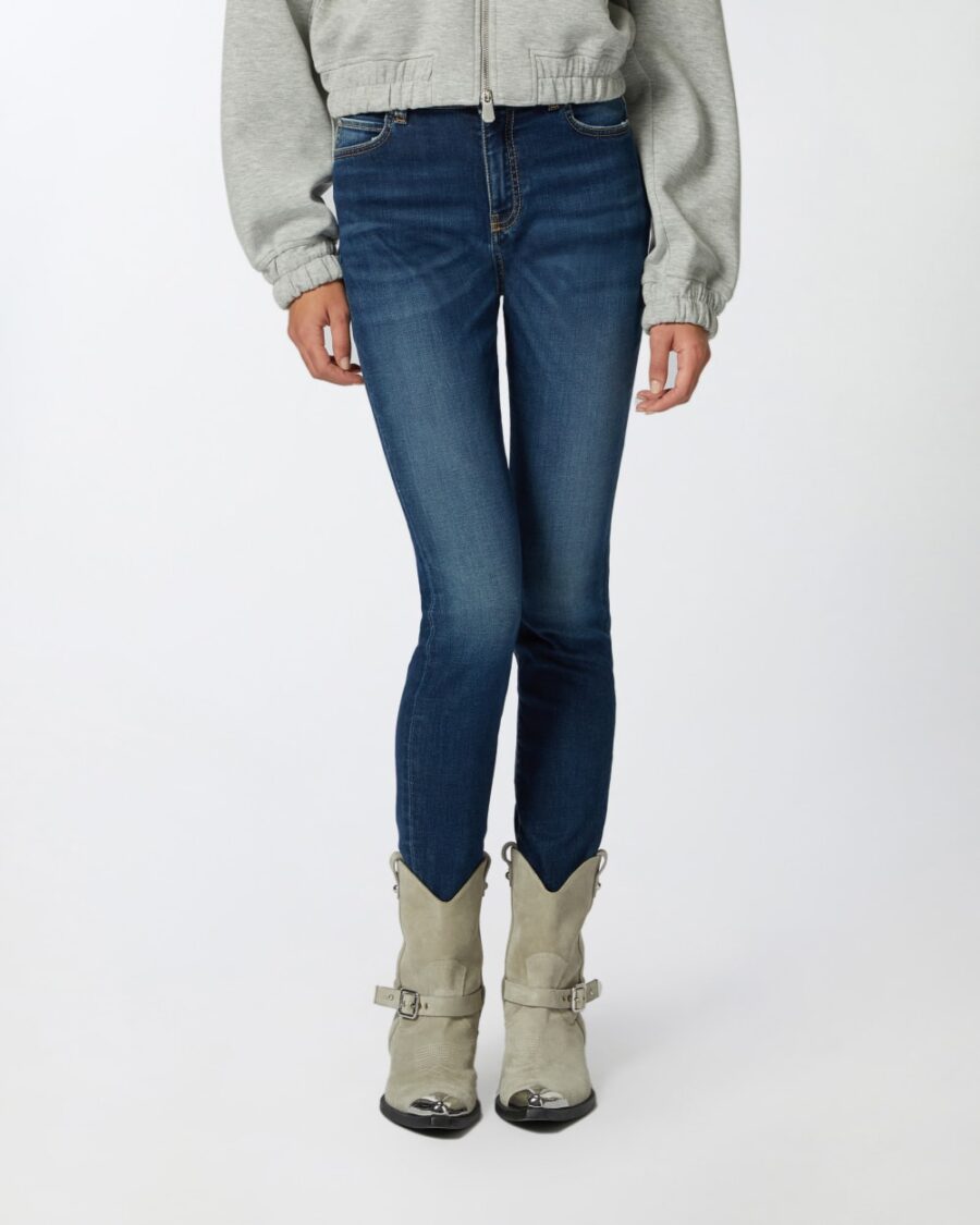 Jeans aderenti in denim blue stretch - immagine 4