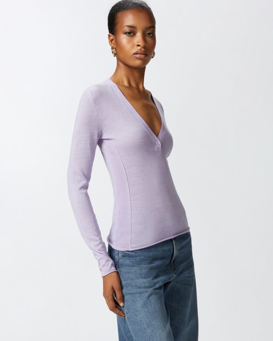 Maglia leggera in lana e seta con scollo a V light lavander