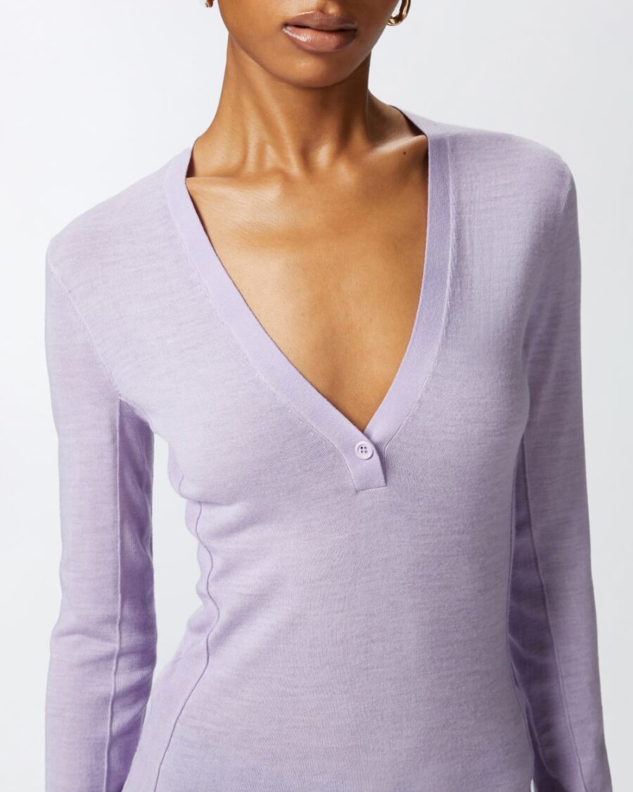 Maglia leggera in lana e seta con scollo a V - immagine 6