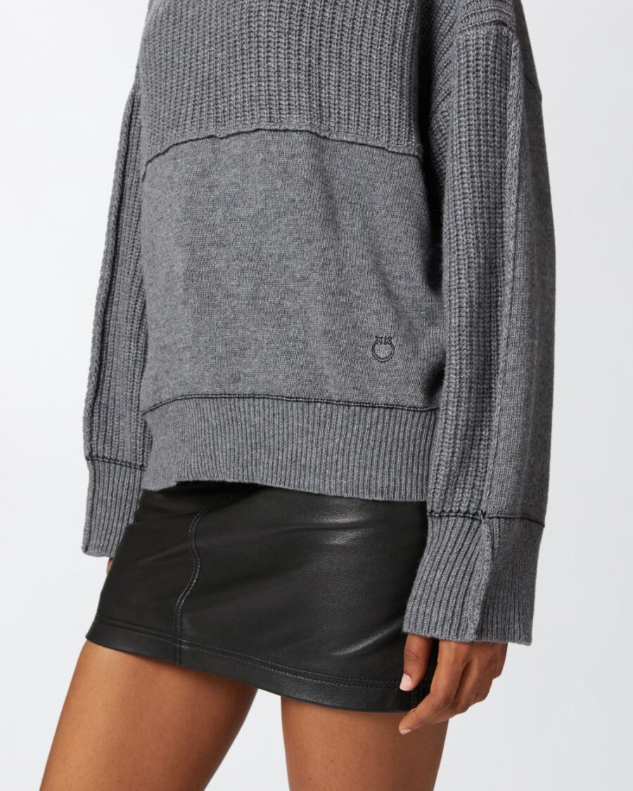 Fine wool and cashmere turtleneck jumper - Image 6