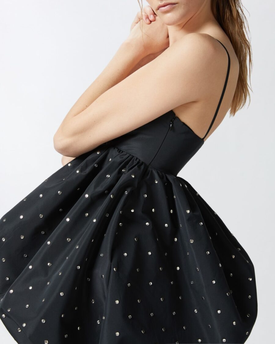 Mini abito con borchie e strass - immagine 6