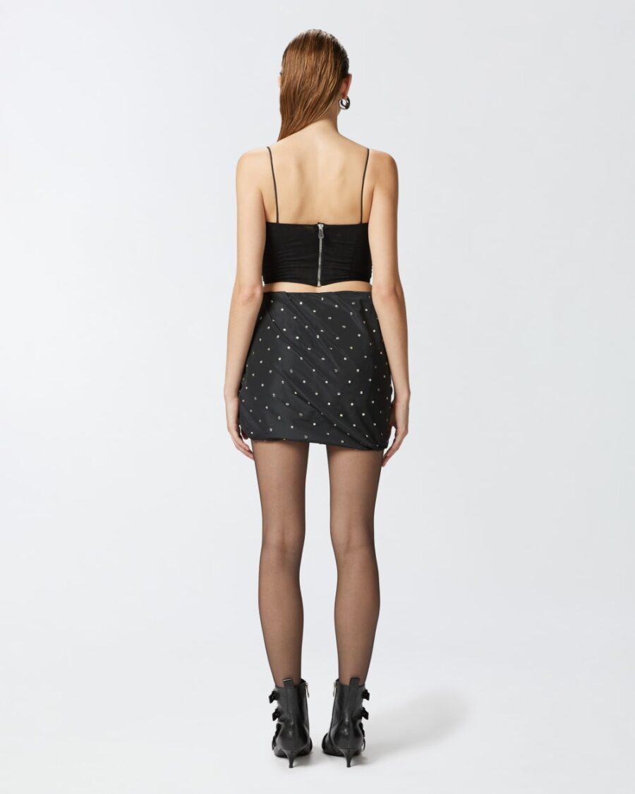 Minigonna arricciata con borchie e strass - immagine 5