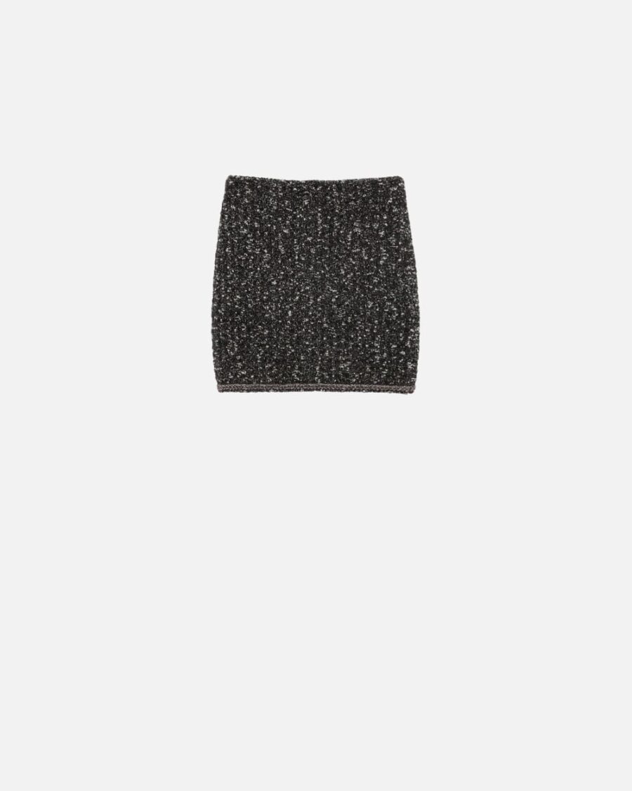 Minigonna in maglia bouclè con paillettes - immagine 2