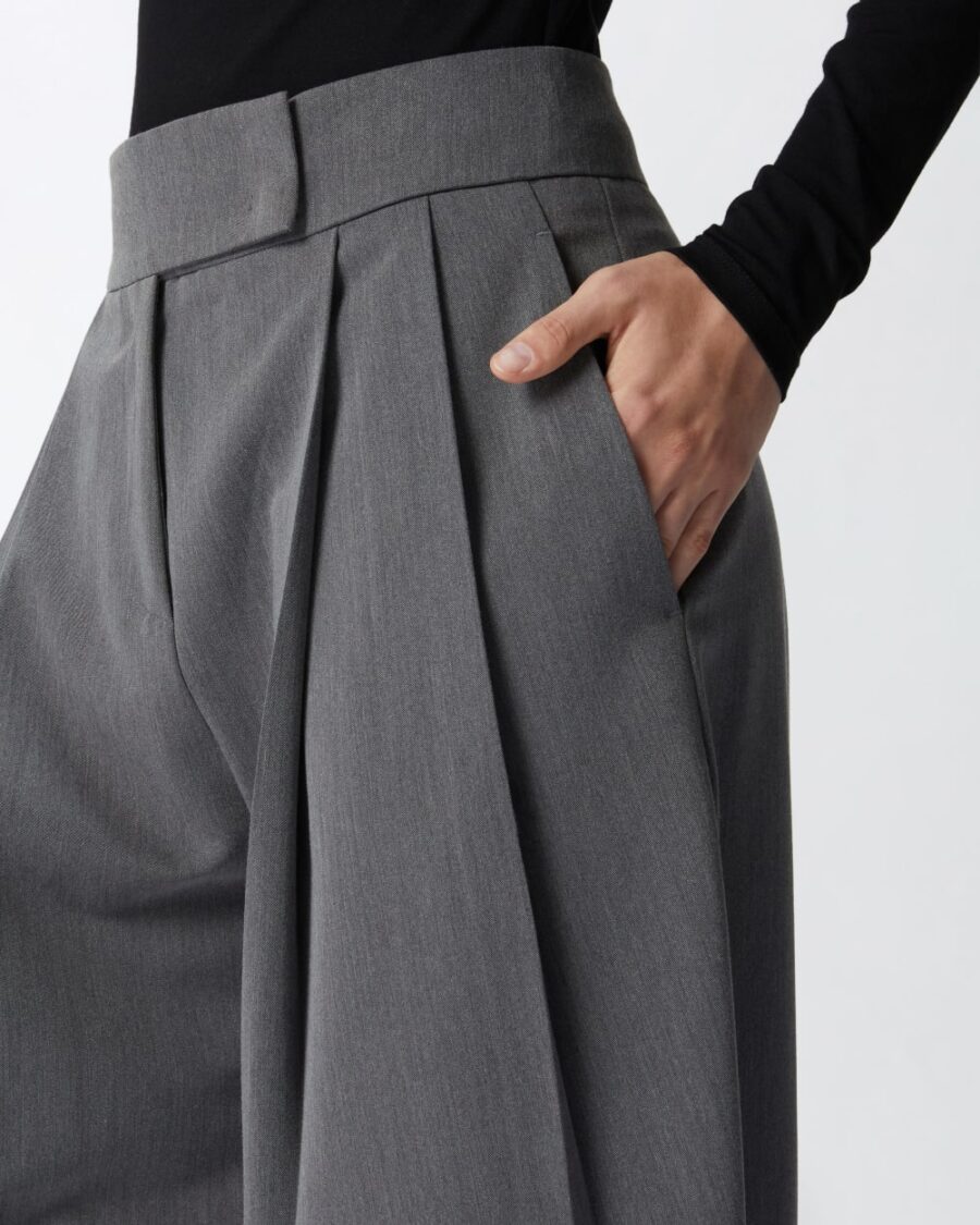 Wide-leg tailored trousers with darts - Image 6