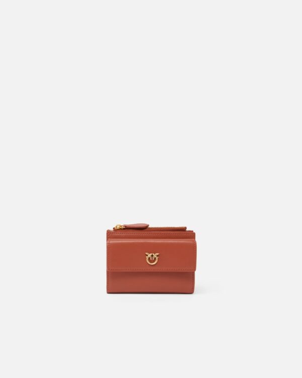 Piccolo portafoglio compatto in pelle liscia con logo ocra rosso e antique gold