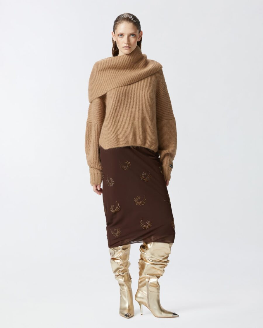 Pullover a coste con collo ampio risvoltato - immagine 4