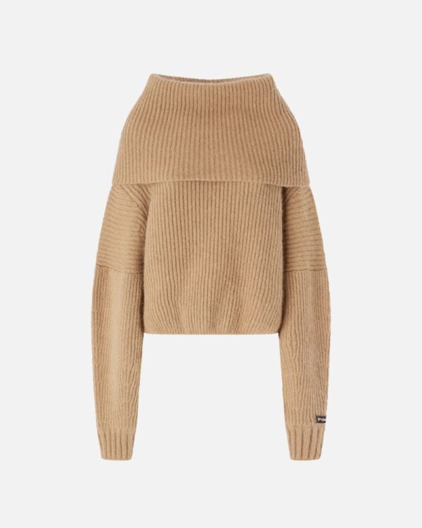 Pullover a coste con collo ampio risvoltato beige  e  asinello